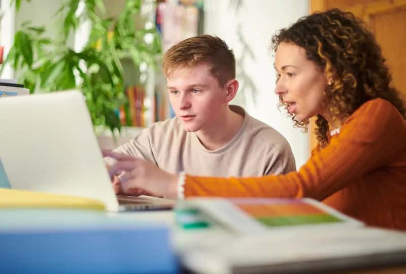 Understanding the Cost of Online Tutoring: Why Choosing a Professional Tutoring Company Makes a Difference